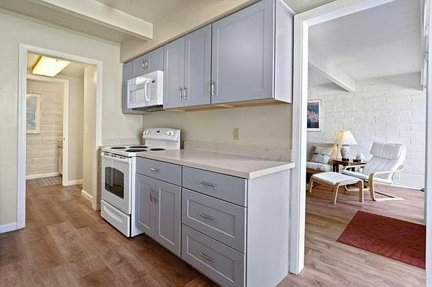 1st image of 451 Dela Vina Ave APT 309