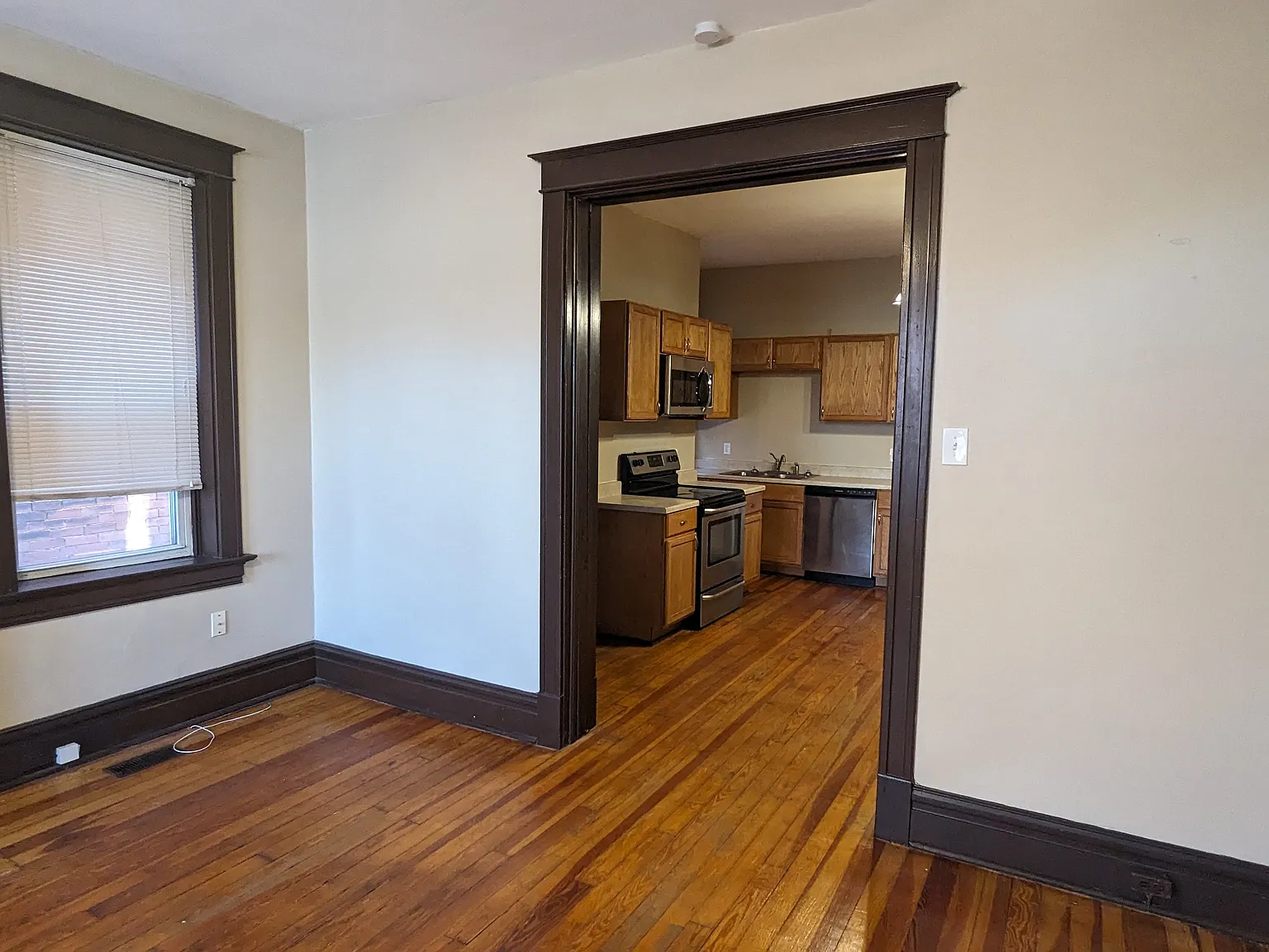 1 bed, 1000 sqft, $1,250 — Photo 4