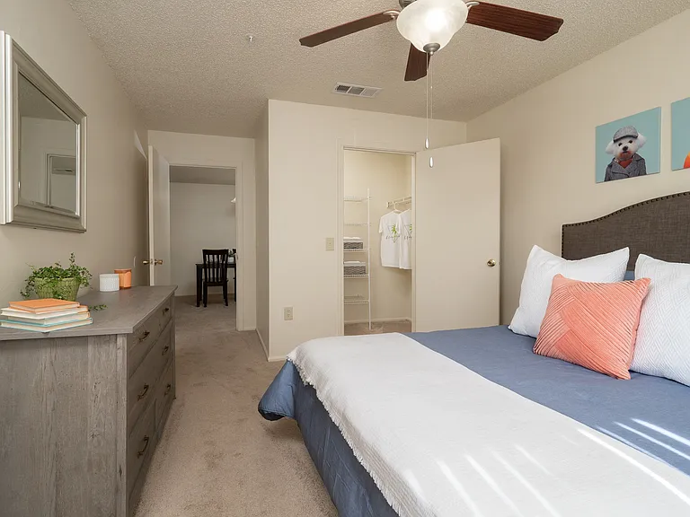 Stoneridge Apartments — Photo 33