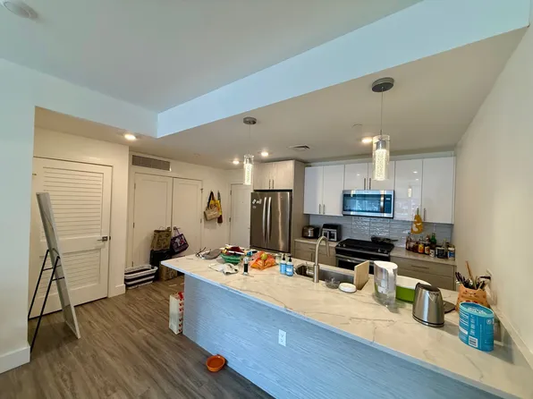 386 Market St Unit 304, Brighton, MA 02135