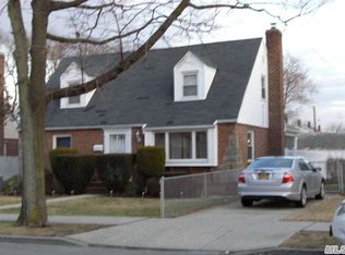 14609 243rd St, Jamaica, NY 11422