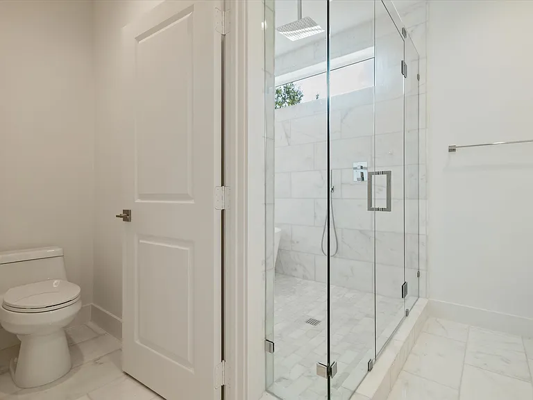 6255 Belmont Ave — Photo 14