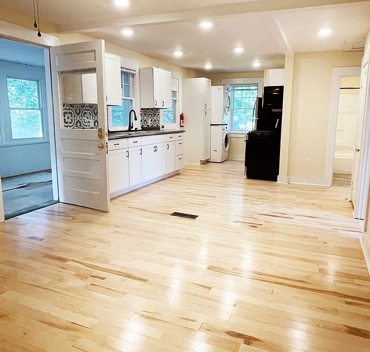 1st image of 207 S Union St #2