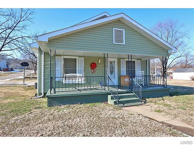 808 Camilla St photo 1