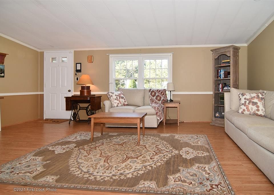 50 Little Pond Rd, South Kingstown, RI 02879 Zillow