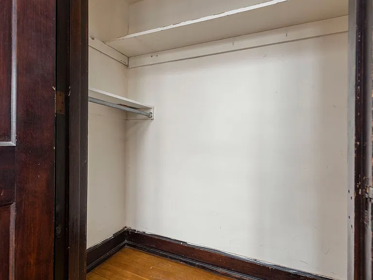 Cavalier Apartments — Photo 19
