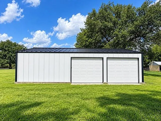 3 bed, 2.0 bath, 1716 sqft, $2,000 — Photo 3