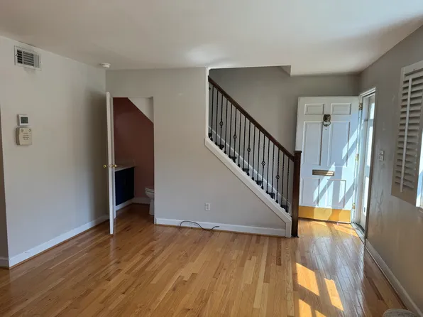 1061 Nichols Dr, Raleigh, NC 27605