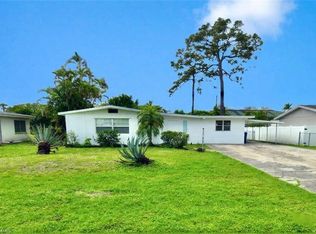 2116 Pineview Rd, Fort Myers, FL 33901