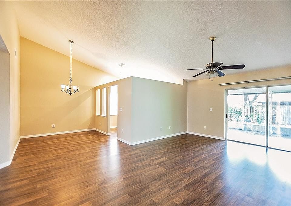 1st image of 503 Queensbridge Dr