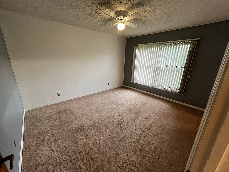 2361 S Biscayne Dr — Photo 11