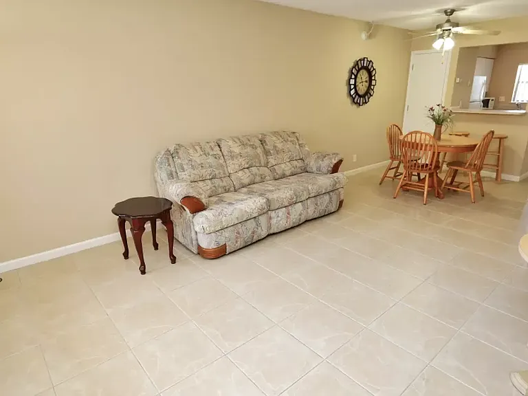 Stonewood — Photo 8