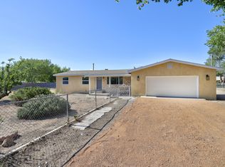 2712 Della Dr SW, Albuquerque, NM 87105