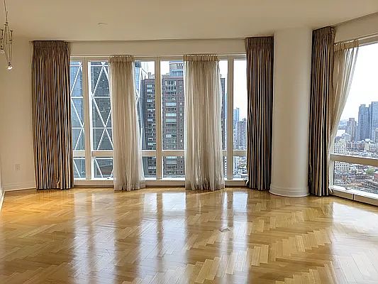 2nd image of 25 Columbus Cir #54E