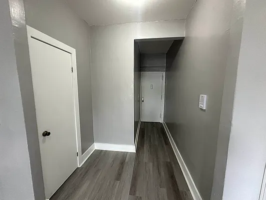 Rented by R New York | media 18