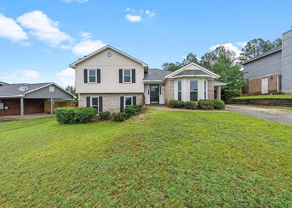 1st image of 152 Sweetwater Dr