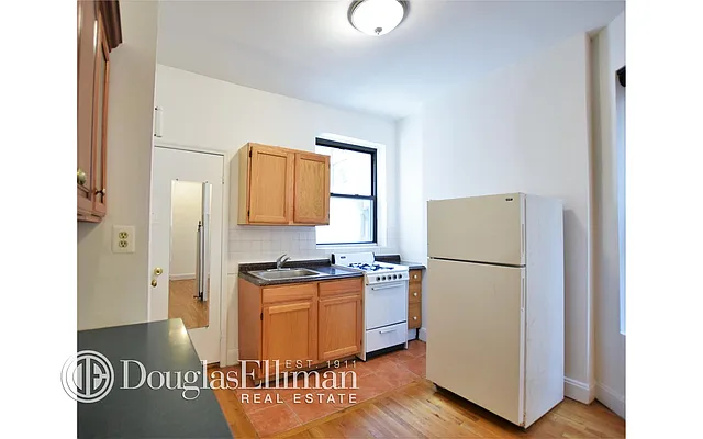 Rented by Douglas Elliman | media 13