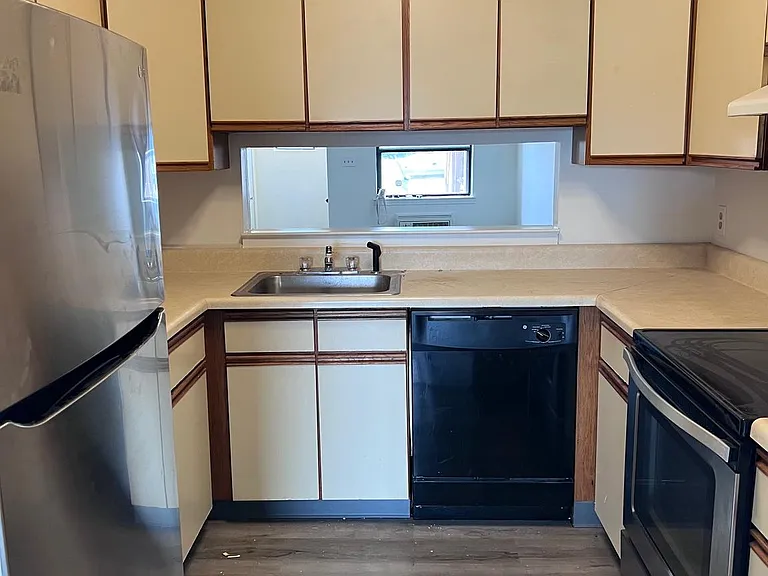 1334O W Wyomissing Blvd — Photo 14