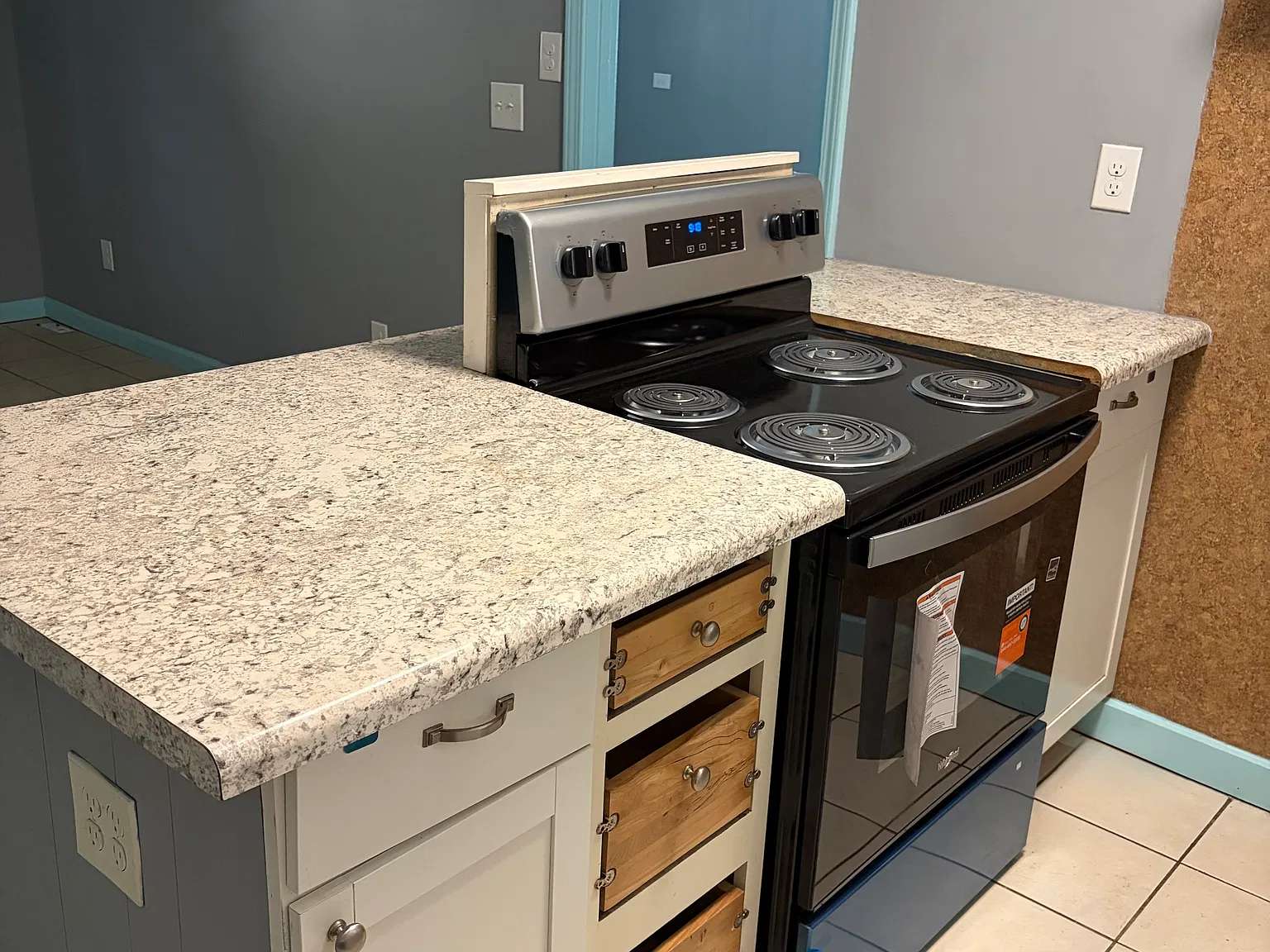 2 bed, 700 sqft, $1,325 — Photo 4