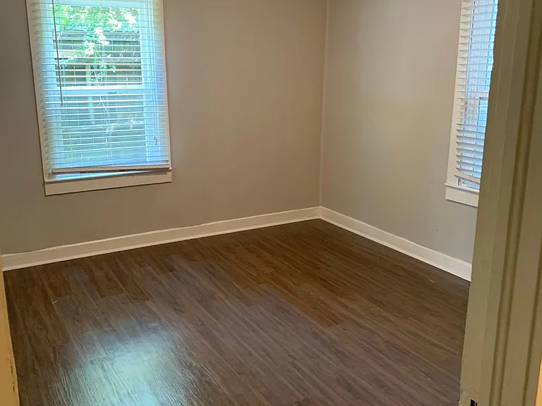 1512 Houston St #4 — Photo 6