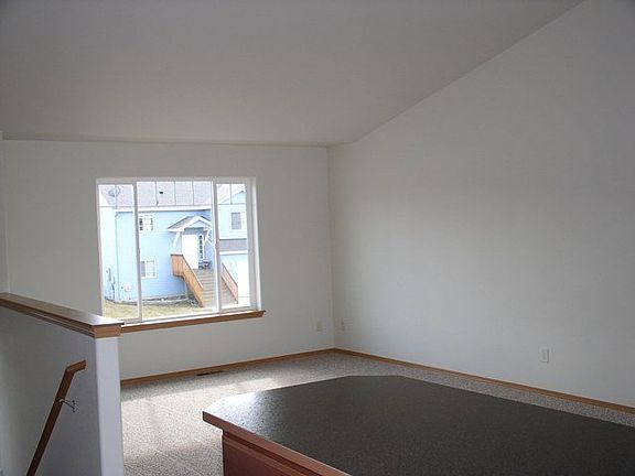 3rd image of 2109 N Eden St