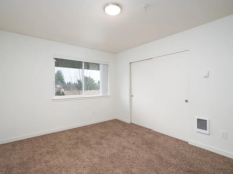 10730 NE Wygant St — Photo 1