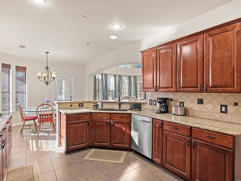 201 Barkley Dr — Photo 12