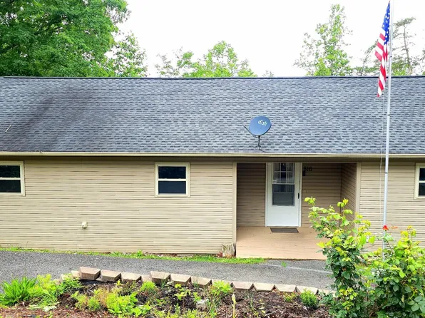 816 W Gold Dust Dr, Pigeon Forge, TN 37863