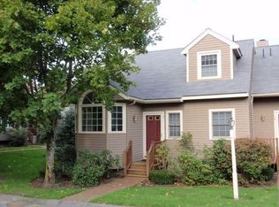 9 Rosewood Ln, Hopkinton, MA 01748