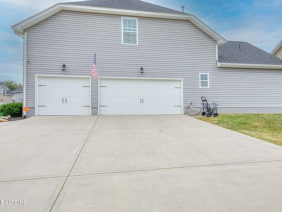 4th image of 10261 Colt Haven Dr
