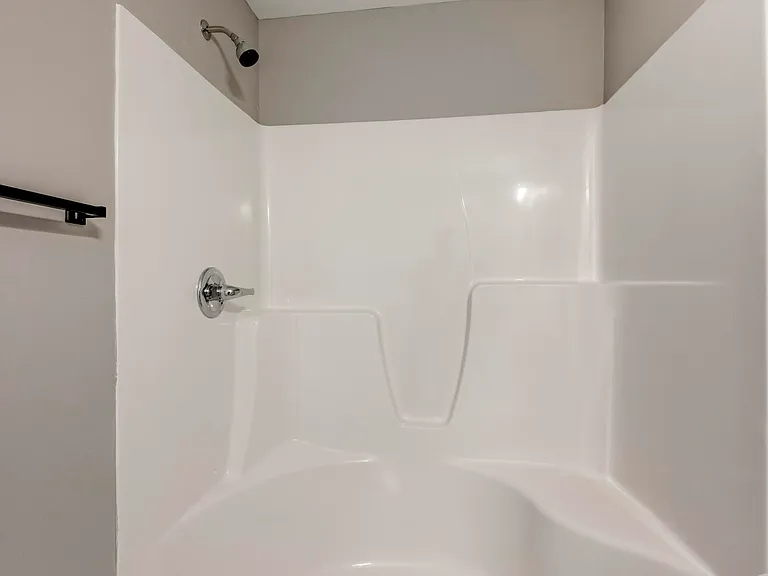 114 N Elm Grove Ave — Photo 42