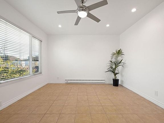 2nd image of 10220 Ascot Cir