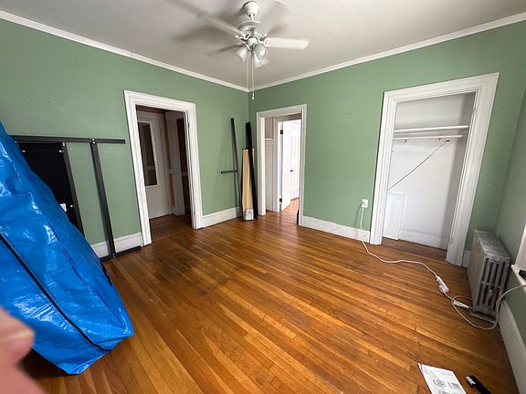 4th image of 412 Putnam Ave #2