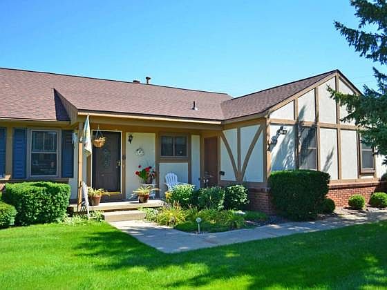 1st image of 9955 Cambridge Ct