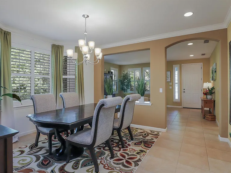 652 W Sombra Way — Photo 9