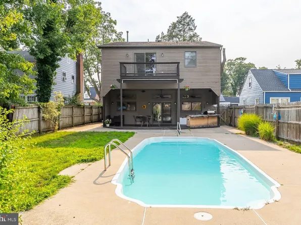 211 N 12th St, Millville, NJ 08332