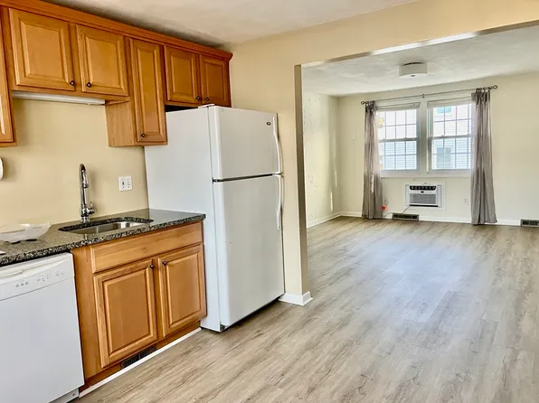 7 Montvale St APT 4, Roslindale, MA 02131