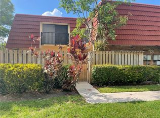 703 NW 98th Cir, Plantation, FL 33324