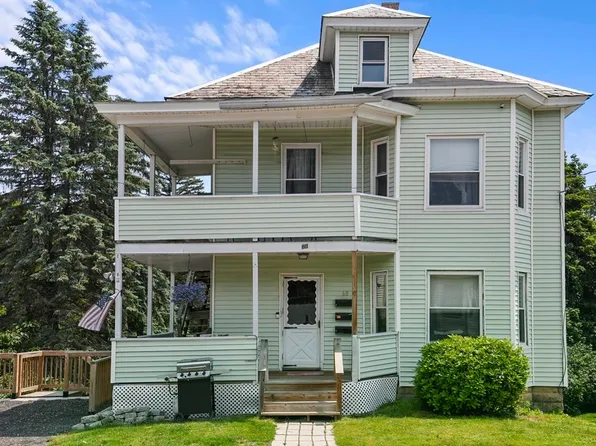 60 Leamy St, Gardner, MA 01440