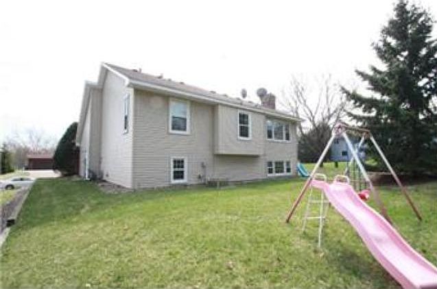 1st image of 10128 Englewood Dr