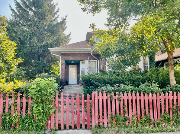 1701 Victoria Ave, North Chicago, IL 60064