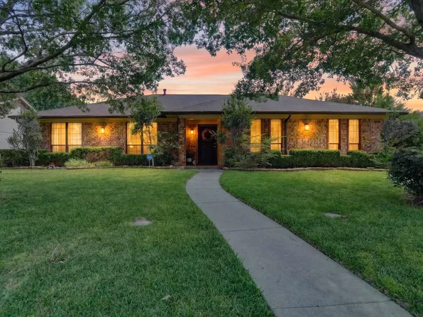 1502 Meadow Glen St, Richardson, TX 75081