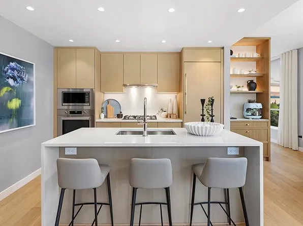 6036 Gray Ave #1601, Greater Vancouver, BC V6S 0A9