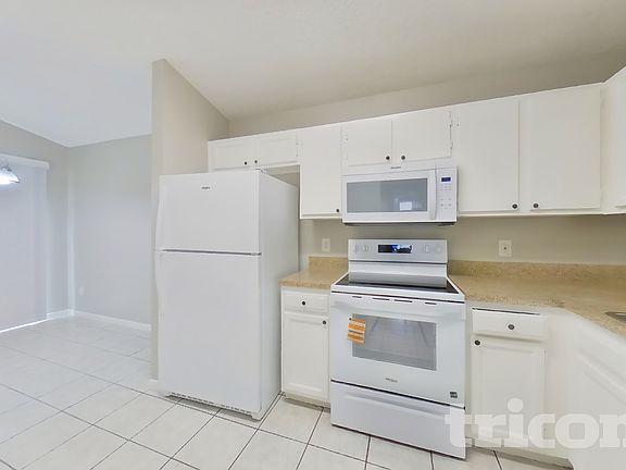 5th image of 3215 Boynton Dr