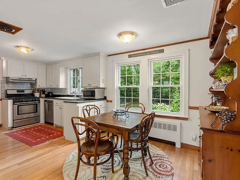 11 Nantucket Rd — Photo 12