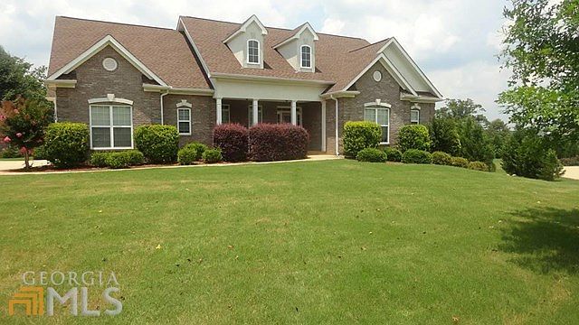 1st image of 529 Arrowhead Dr