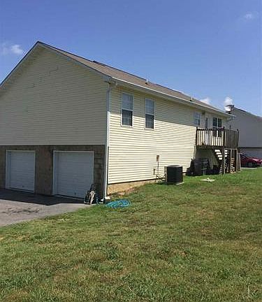 3rd image of 1145 Barker Dr