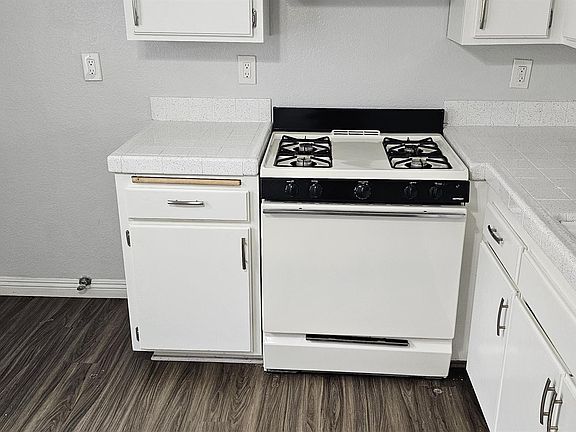5th image of 11822 Acacia Ave #Fe65da90b