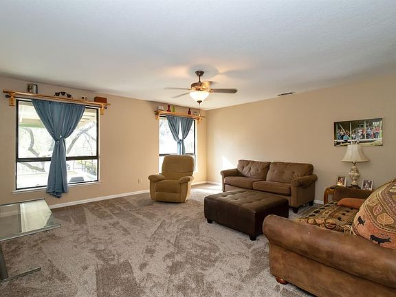 3rd image of 40986 Long Hollow Dr