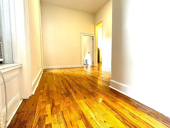 2nd image of 203 W 14th St APT 2R